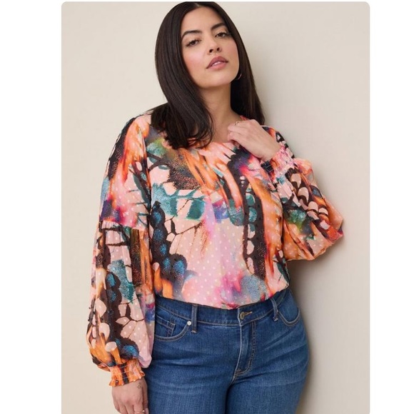 NWT | Torrid | Chiffon Clip Dot Blouson Sleeve Blouse - Picture 1 of 5